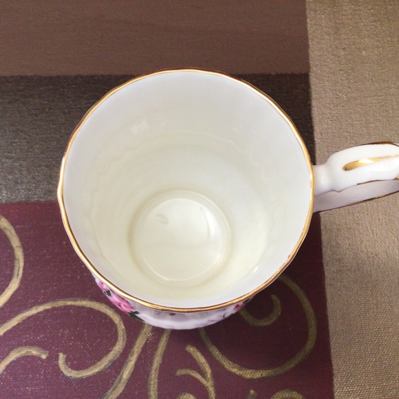 Royal Windsor Dainty Roses Tea Coffee Mug - Picture 4 of 5